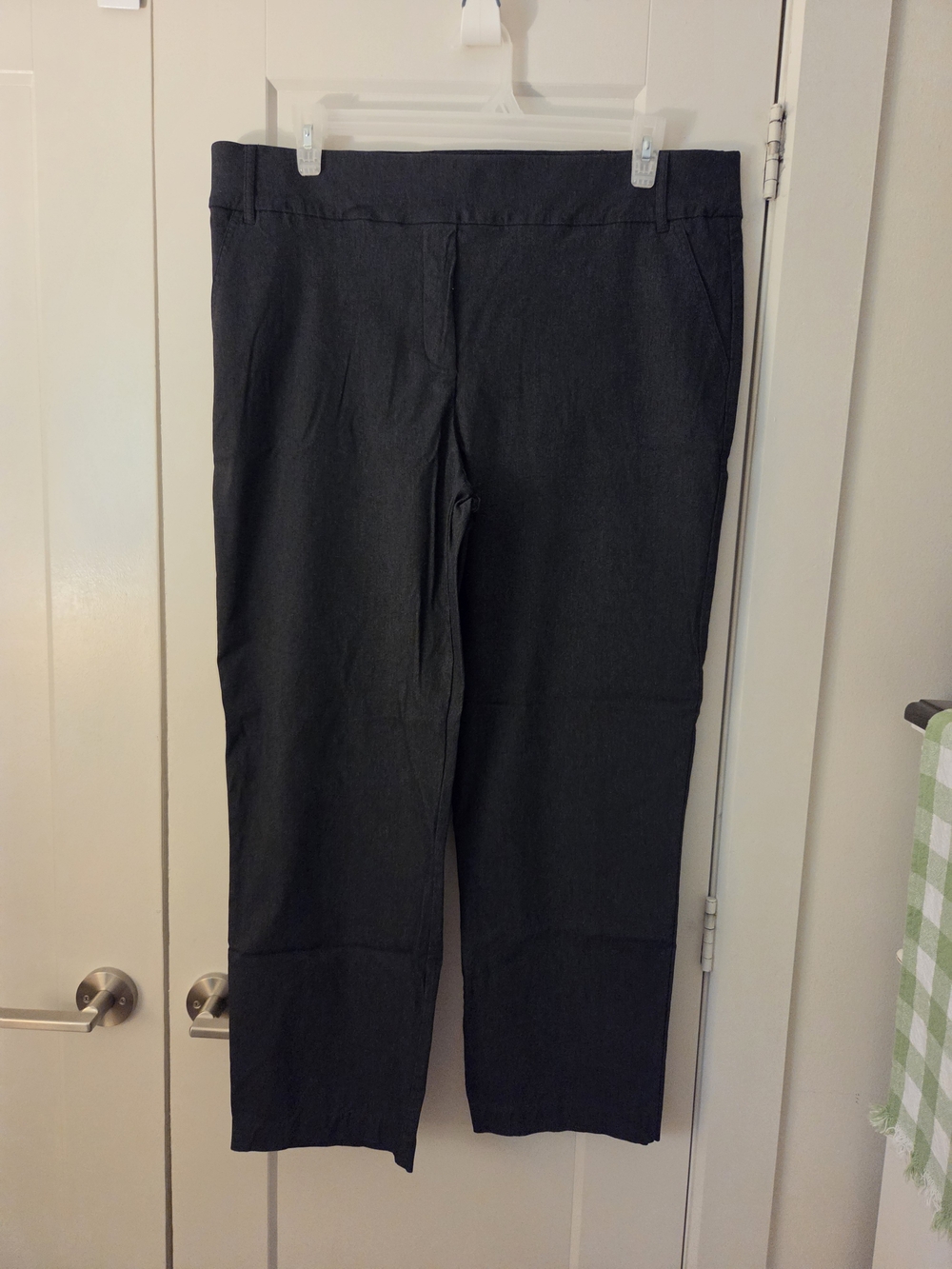 Penningtons Straight Leg Black Women's Dress Pants - Picture 1 of 8
